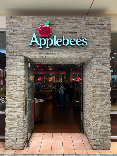 Applebee's Grill + Bar