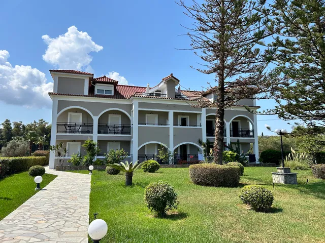 Sofia - Yiota Studios & Apartments