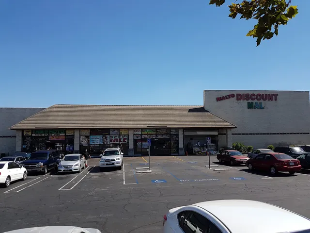 Rialto Discount Mall