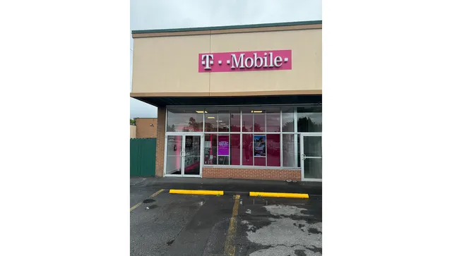 T-Mobile Authorized Retailer
