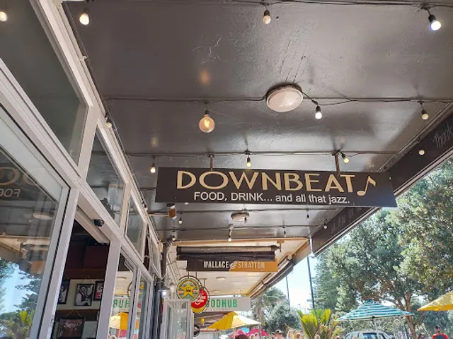 Boulevard Bar & Eatery