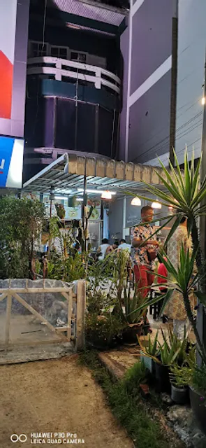 ครัวภู่ระหงษ์ phurahong halal food