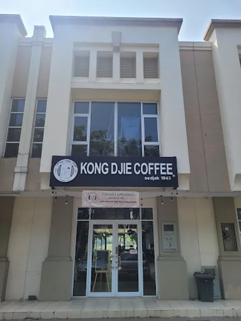 Kong Djie Vanya Lake