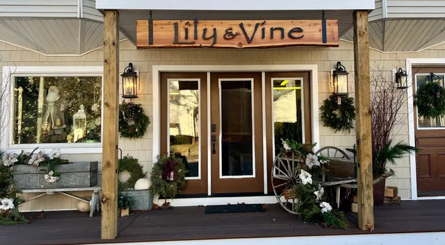 Lily & Vine floral design