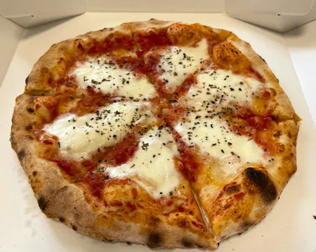 チーズ工房のピザ屋 シ・フォルマッジョ