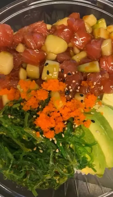 Sakura Poke Bowl & Sushi