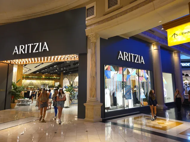Aritzia