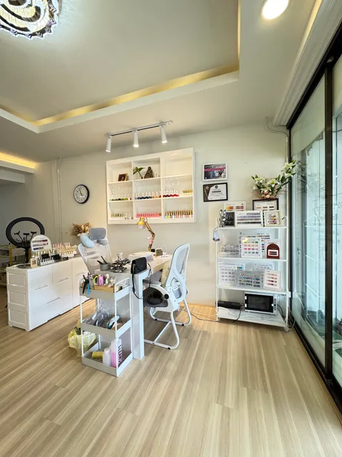 Charites Beauty Studio