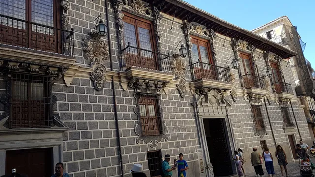 Apartamentos Puerta Real