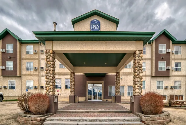 Grande Cache Inn and Suites