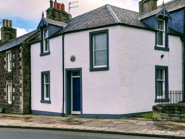 Beeswing Holiday Home