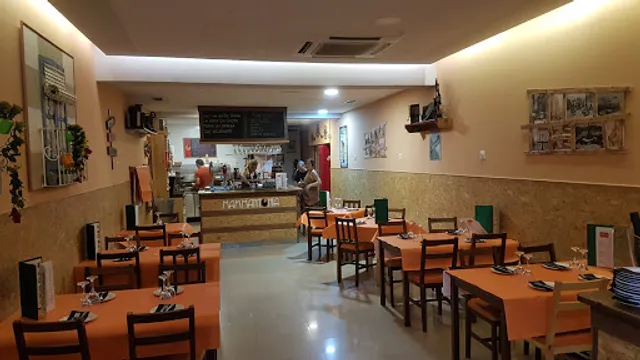 Mammantonia Pizzería