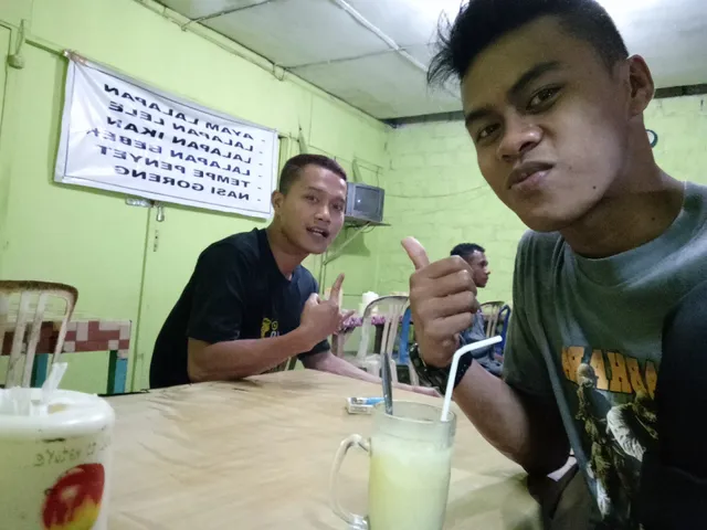 waroeng lalapan SEJUTA UMAT