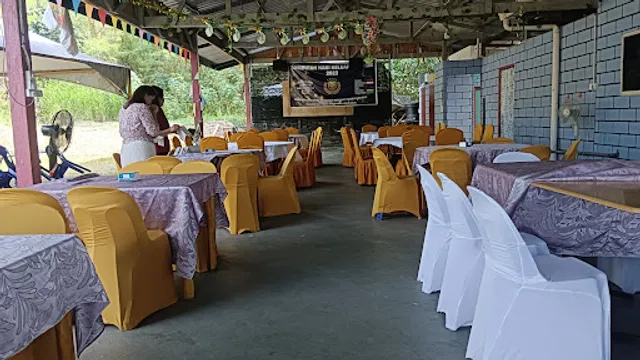 Yuna Cafe & Catering