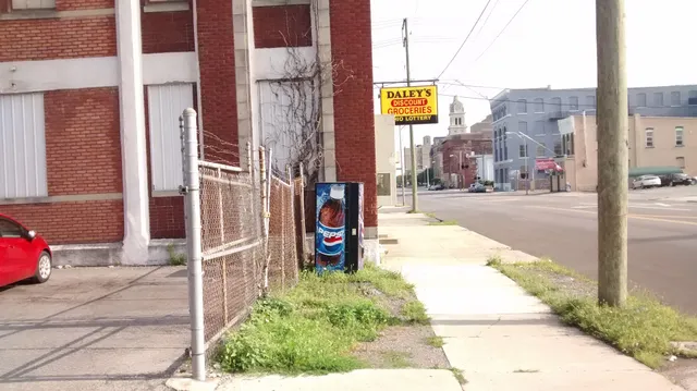 Daley's Discount Groceries