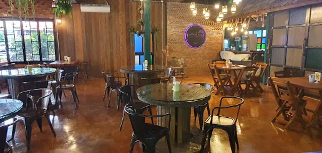 Thai Kitchen & Ice Cream Jai Jai Mukdahan