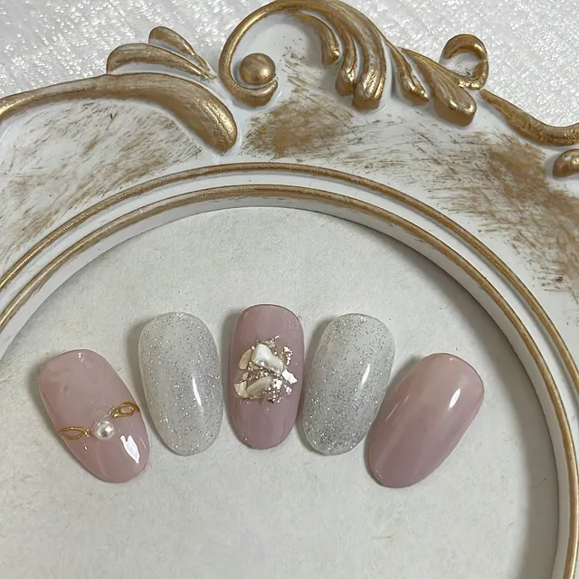 by moon nail