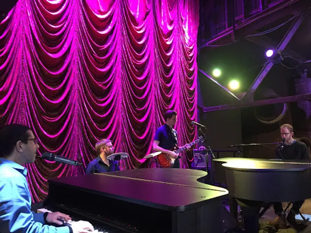 New York, NY Dueling Pianos