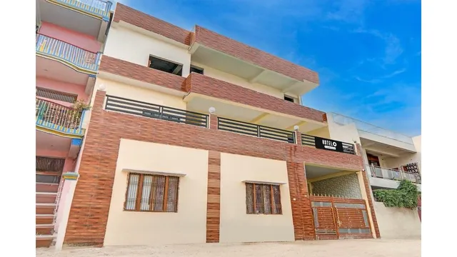 Hotel O Sudhirpur near Phonix Hospital