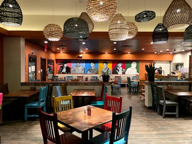 Paco's Mexican Cuisine - Food Truck