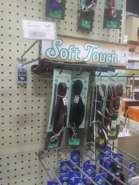 Moore's Feed Mill & Store