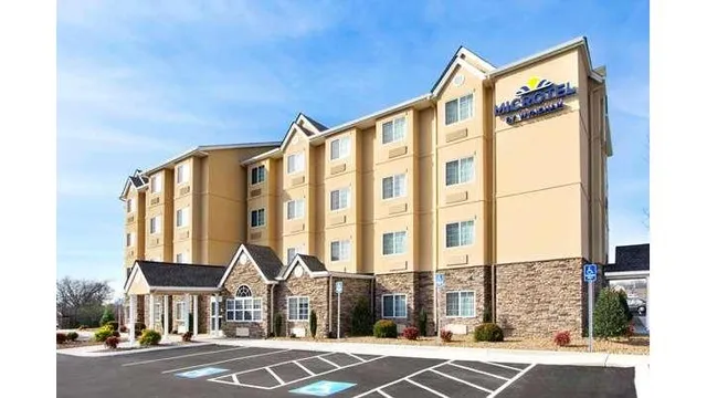 Microtel Inn & Suites by Wyndham Shelbyville