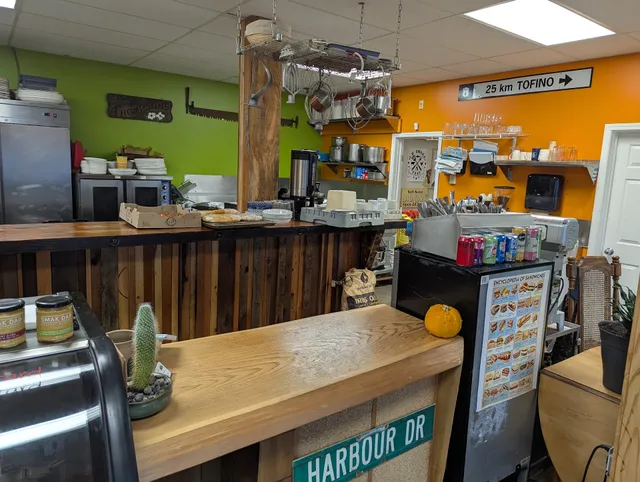 Cedar & Salt Resturant