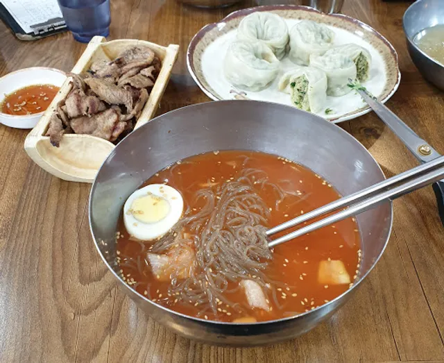 Seoul Ssam Naengmyeon