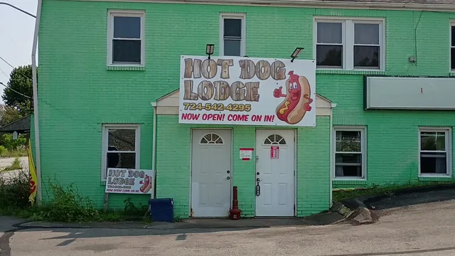 Hot Dog Lodge