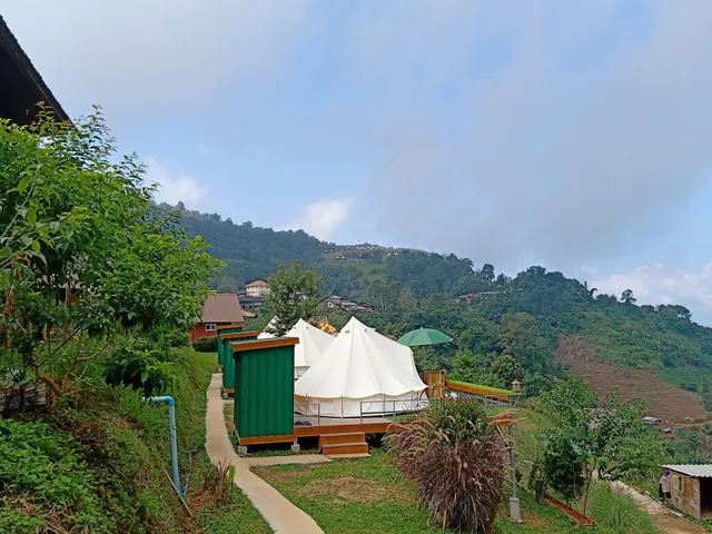 ภูฟ้าใส โฮมสเตย์ ม่อนแจ่ม