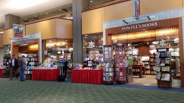 Powell's Books at PDX