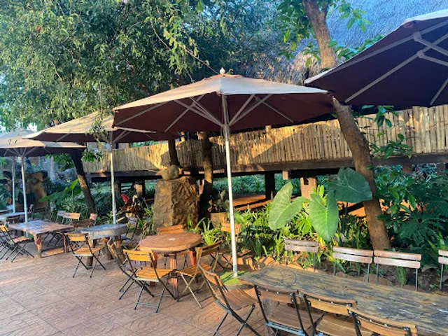 Quán Già Làng Ama H'Rin