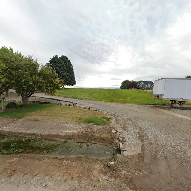 Fabric Farm Quilts & Interior