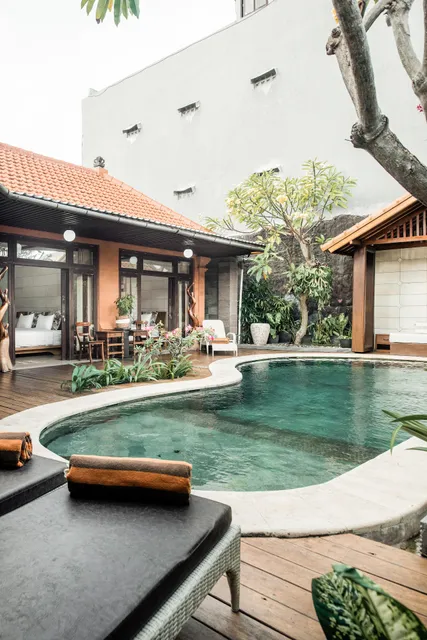 Segara Beach House Villa - Kuta