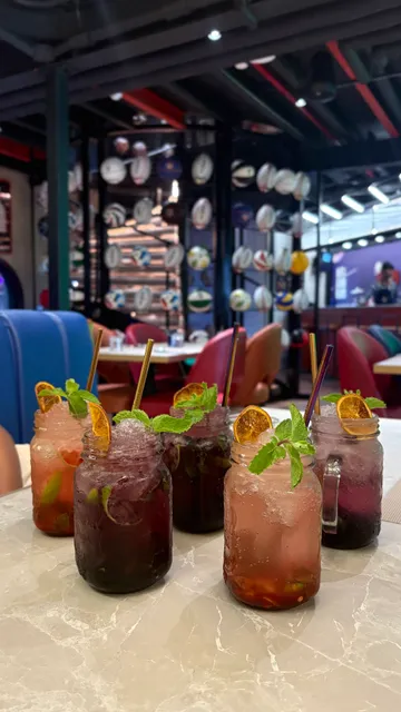 CHAMPIONS TABLE RESTAURANT