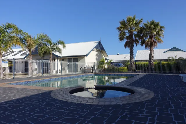 Torquay Tropicana Motel