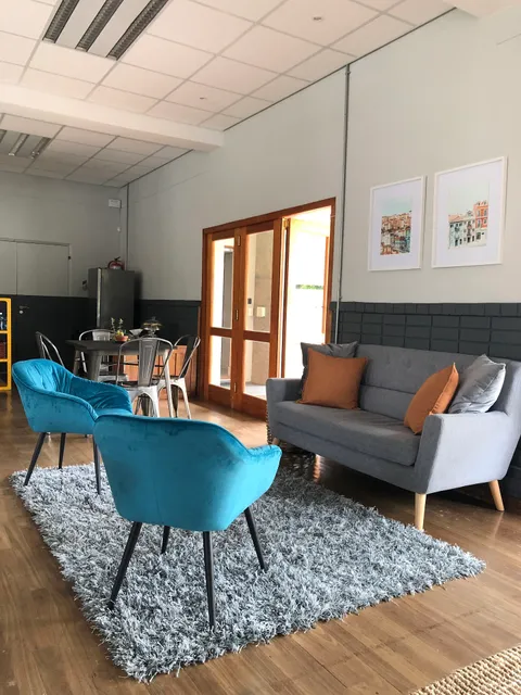 Table 23 Cafe and Lounge