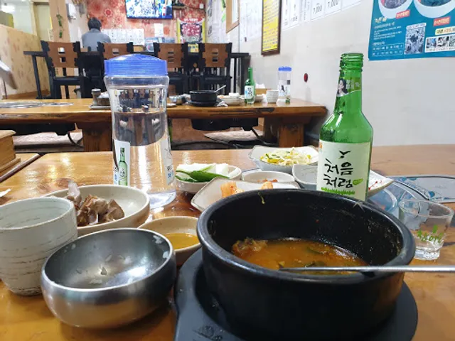 설가네감자탕순대국