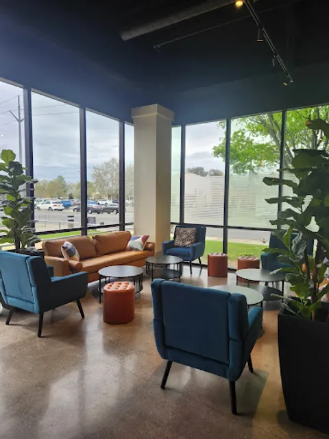 La Porta Restaurant & Bar