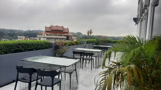 Hotel Havana N.Okkalapa Lake View