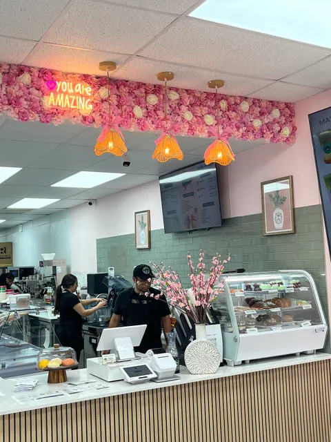 Vogue Bubble Tea & Coffee Bar- Haslet