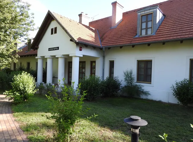 Sarlóspuszta Club Hotel