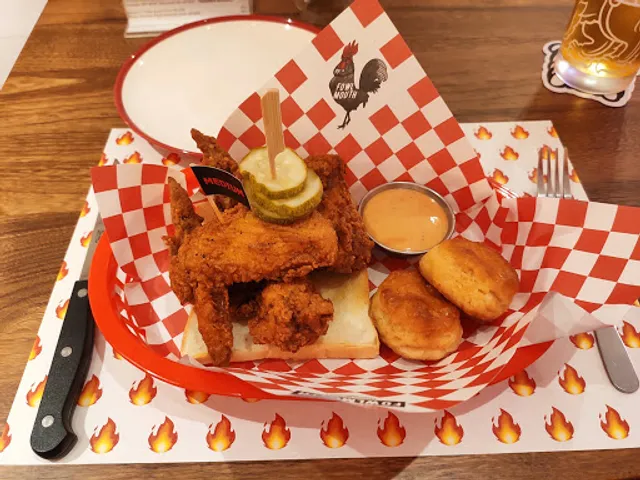 FOWLMOUTH Mahatun Ploenchit