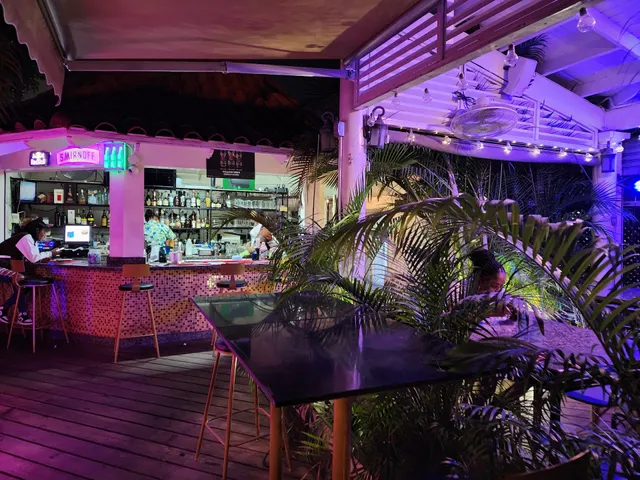 Sea Deck Restaurant & lounge