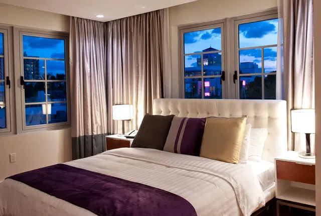 Leslie Hotel Ocean Drive