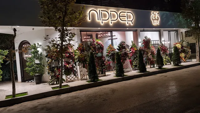 Nipper cafe resturant