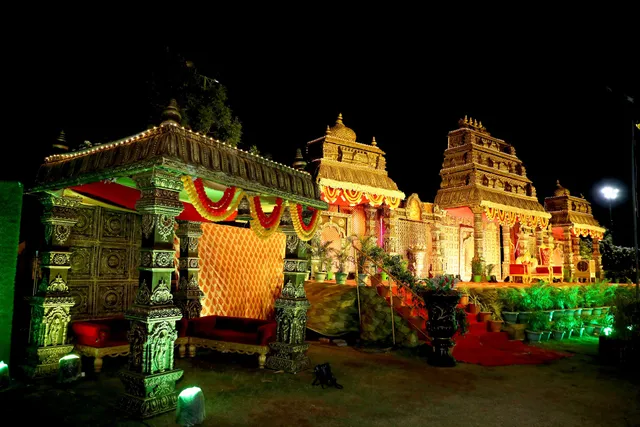 Shrida Greens Lawns And Resort