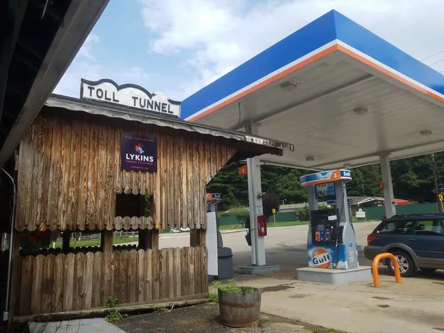 Cross Creek General Store