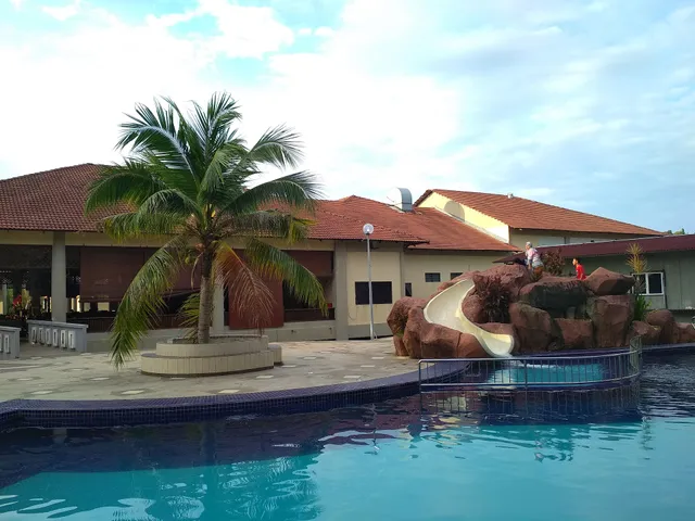 ēRYAbySURIA Merang Holiday Park