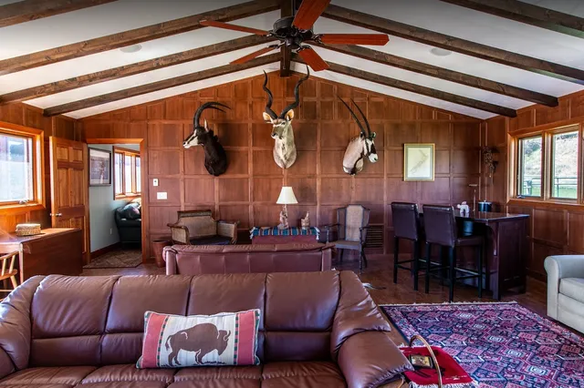 Pinnacle Custom Interiors